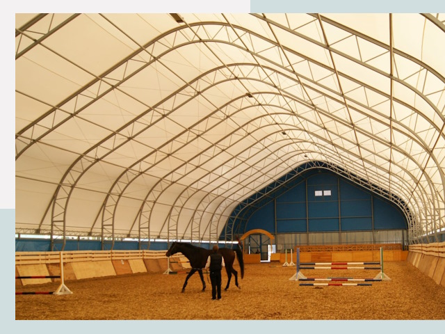 Строительство конных манежей в Красноярске