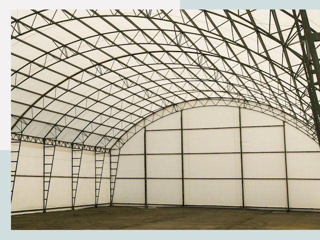 Арочные ангары от 610 руб. в Красноярск и Красноярский край